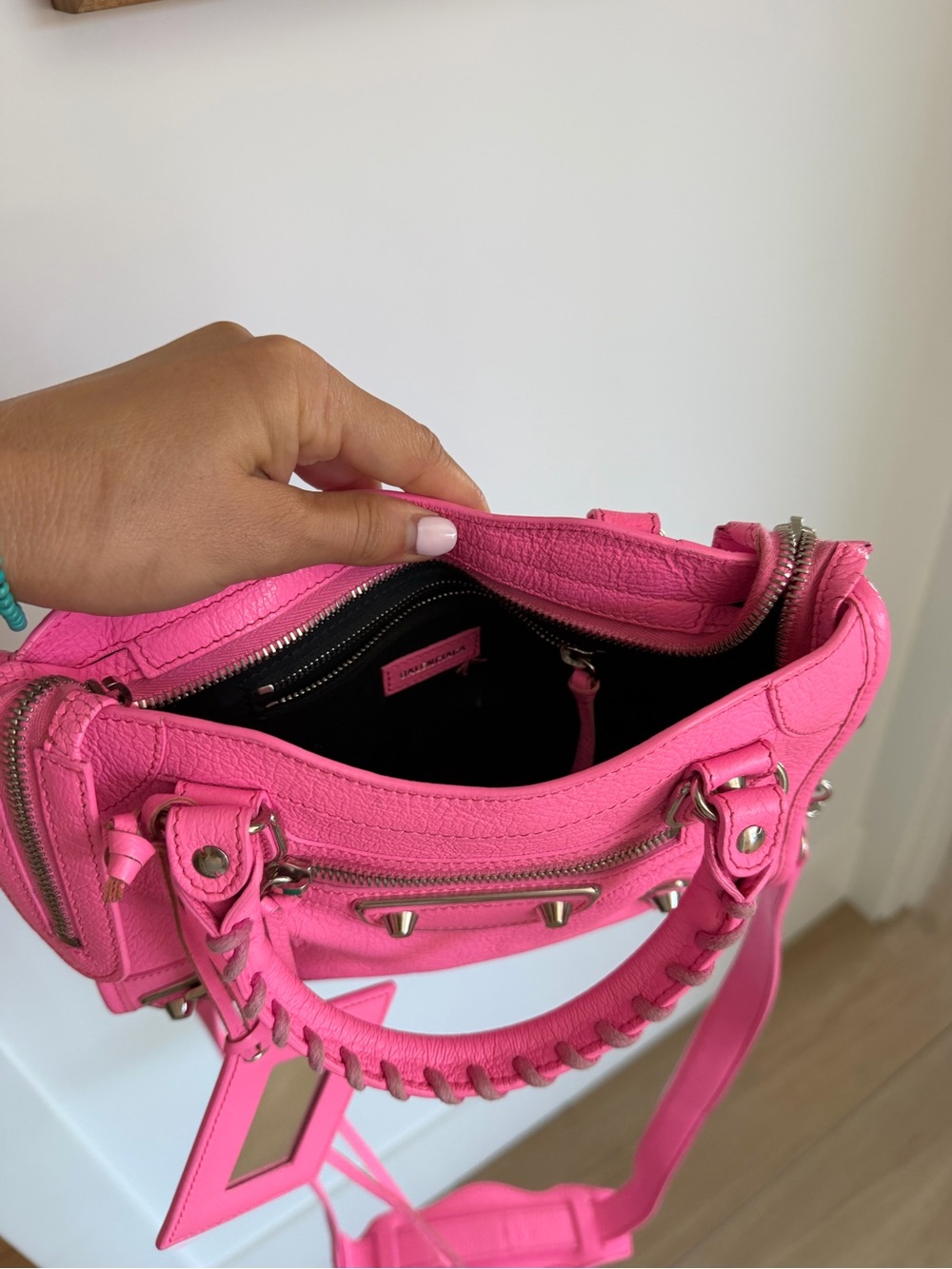 BALENCIAGA Mini City Bag in hot pink - Picture 4 of 6